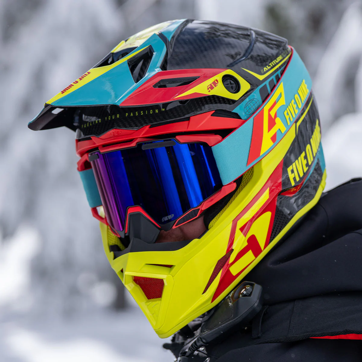Altitude 2.0 Carbon Fiber Helmet - Image 10