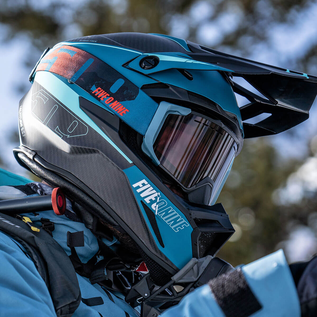 Altitude 2.0 Carbon Fiber Helmet - Image 14