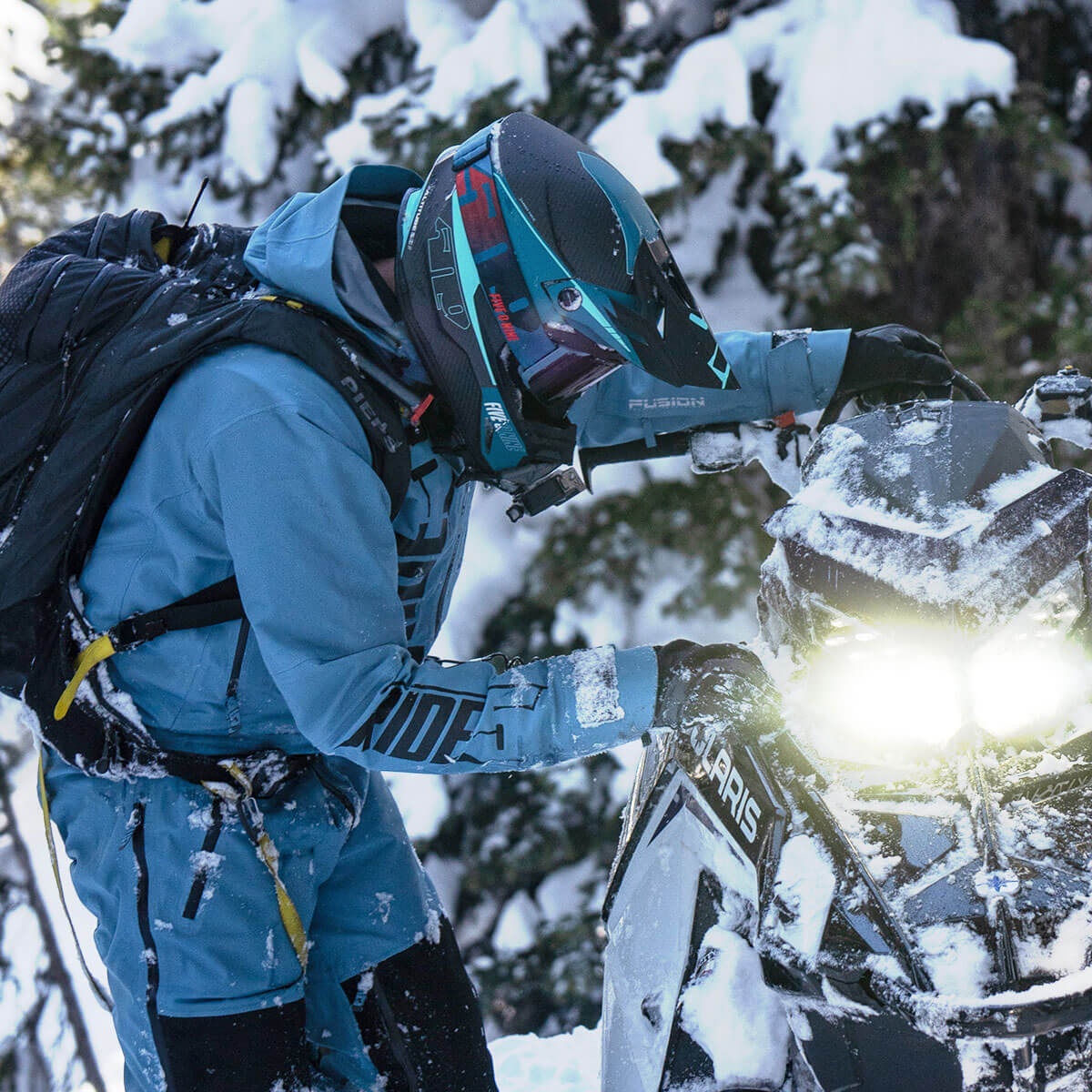 Altitude 2.0 Carbon Fiber Helmet - Image 15