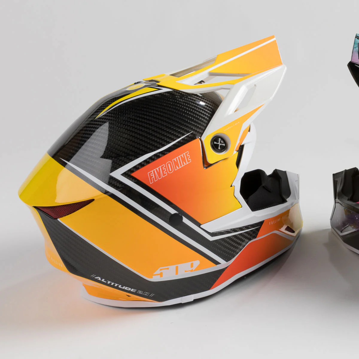 Altitude 2.0 Carbon Fiber Helmet - Image 34