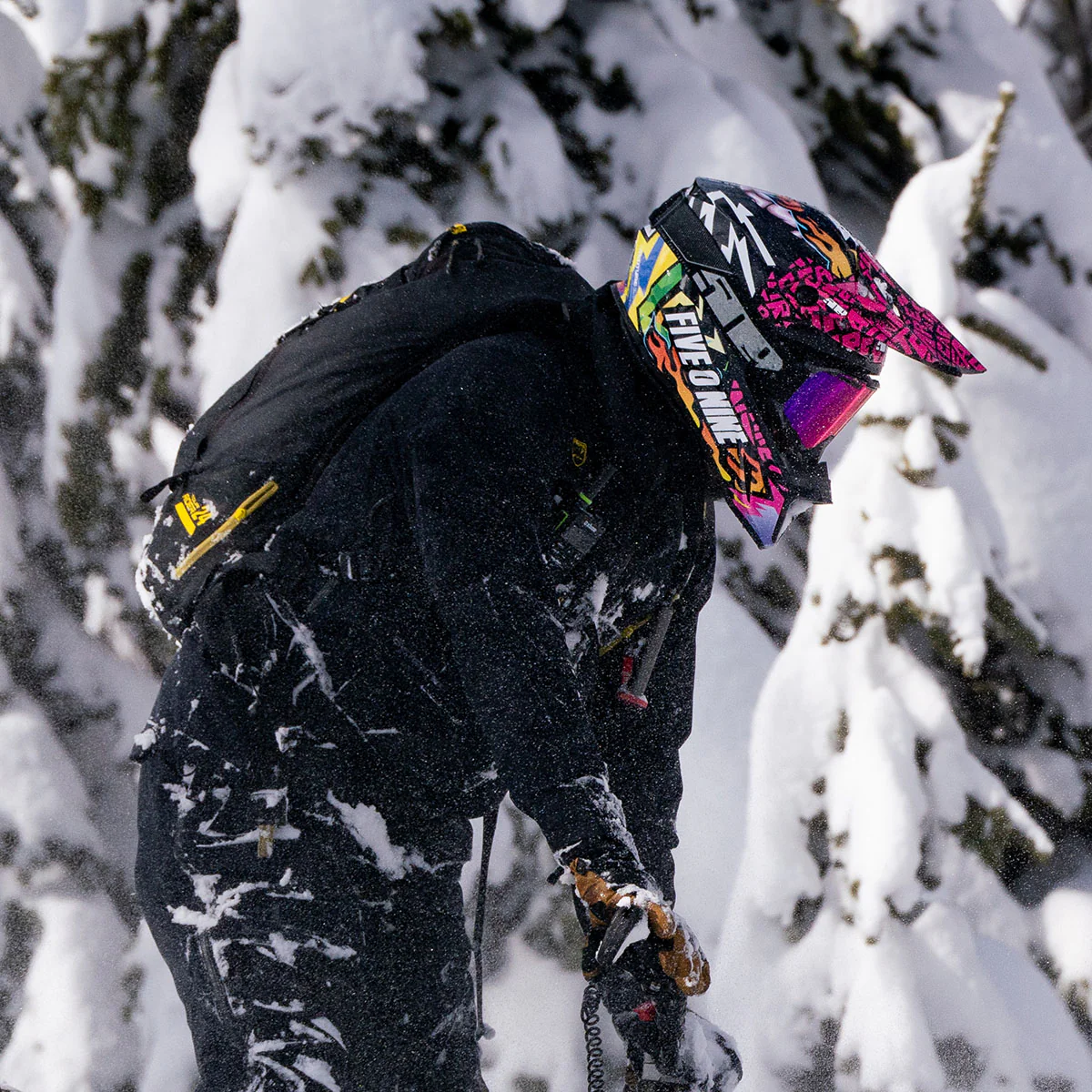 Altitude 2.0 Helmet - Image 15