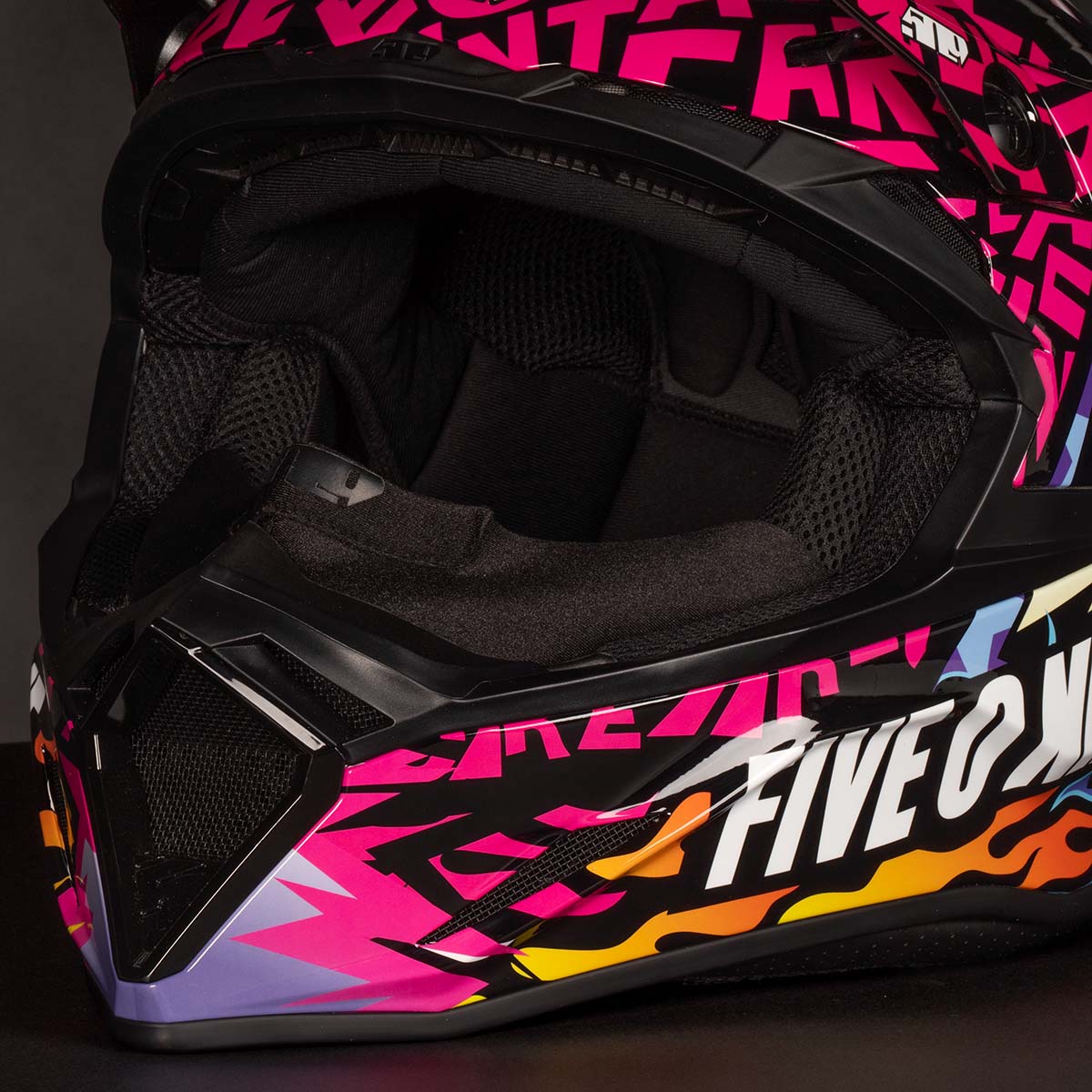 Altitude 2.0 Helmet - Image 16