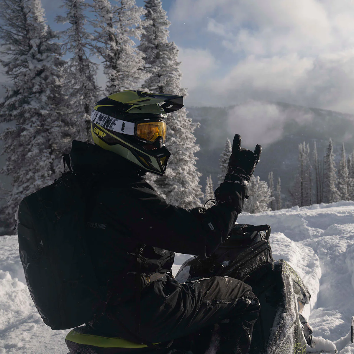 Altitude 2.0 Helmet - Image 43