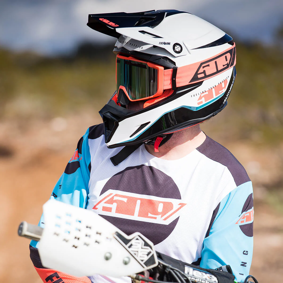 Altitude 2.0 Offroad Helmet - Image 10