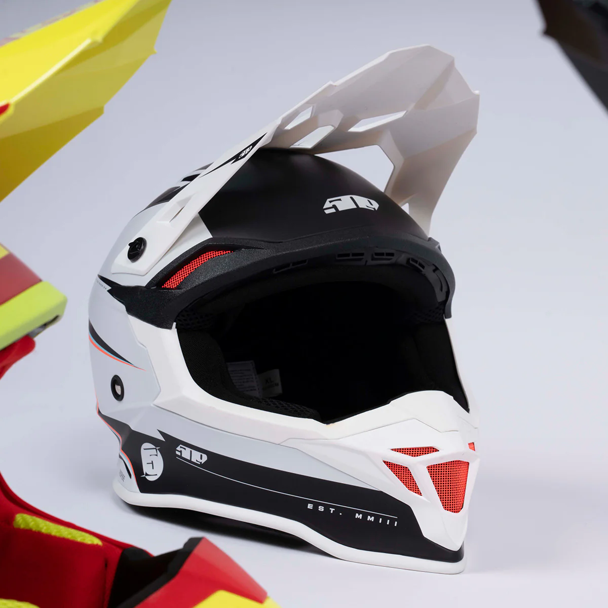 Atmosphere Offroad Helmet - Image 28