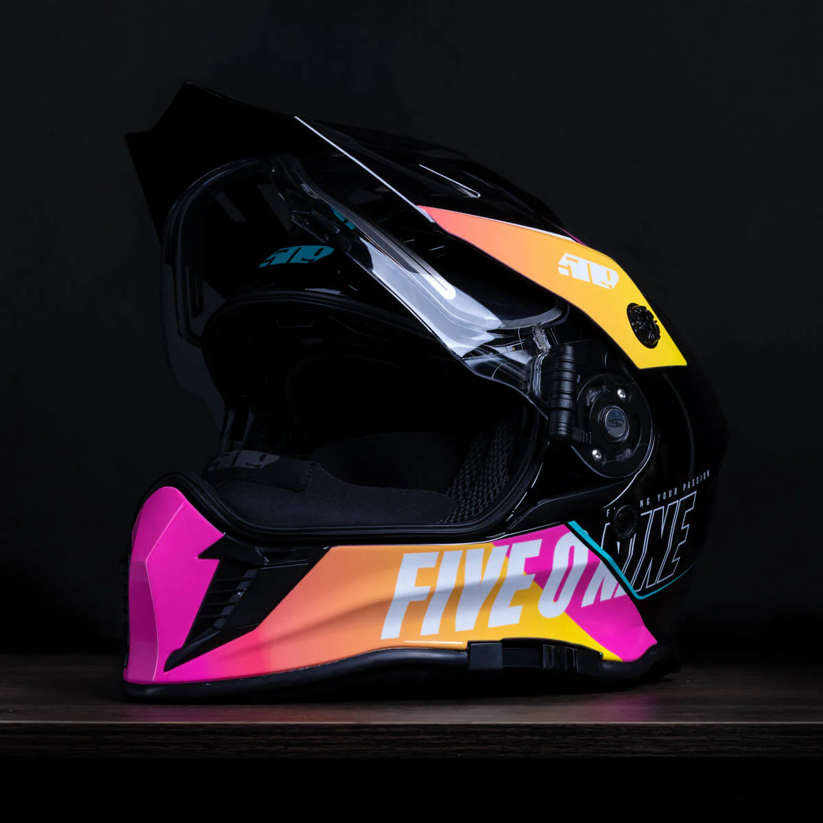 Delta R3L Ignite Helmet - Image 6