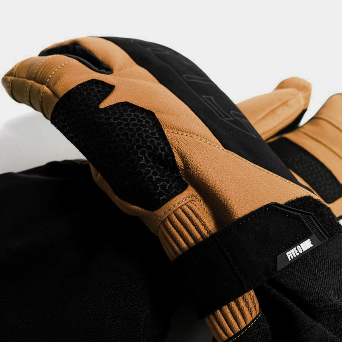 Duke Trigger Finger Mitt - Image 5