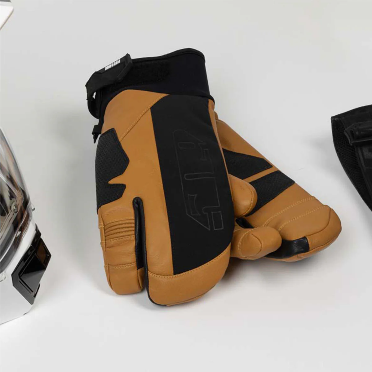 Fisticuff Trigger Finger Mitt - Image 10