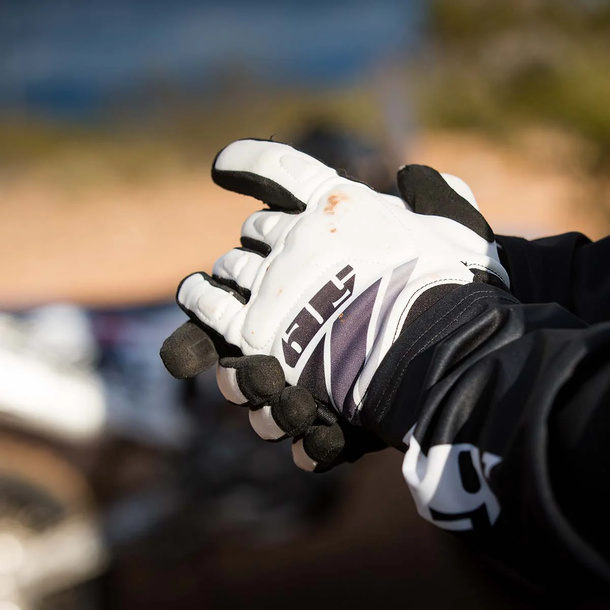 High 5 Insulated Gloves - Image 13