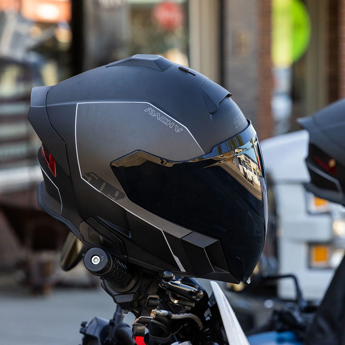 Mach V Commander Helmet - Image 22