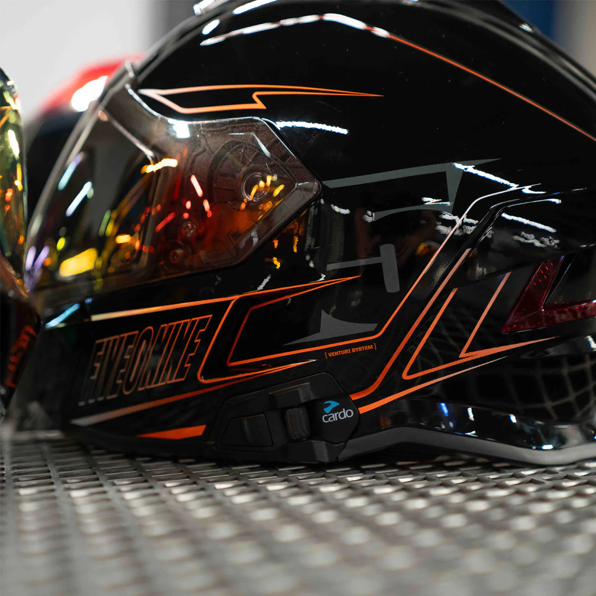 Mach V Commander Helmet - Image 7