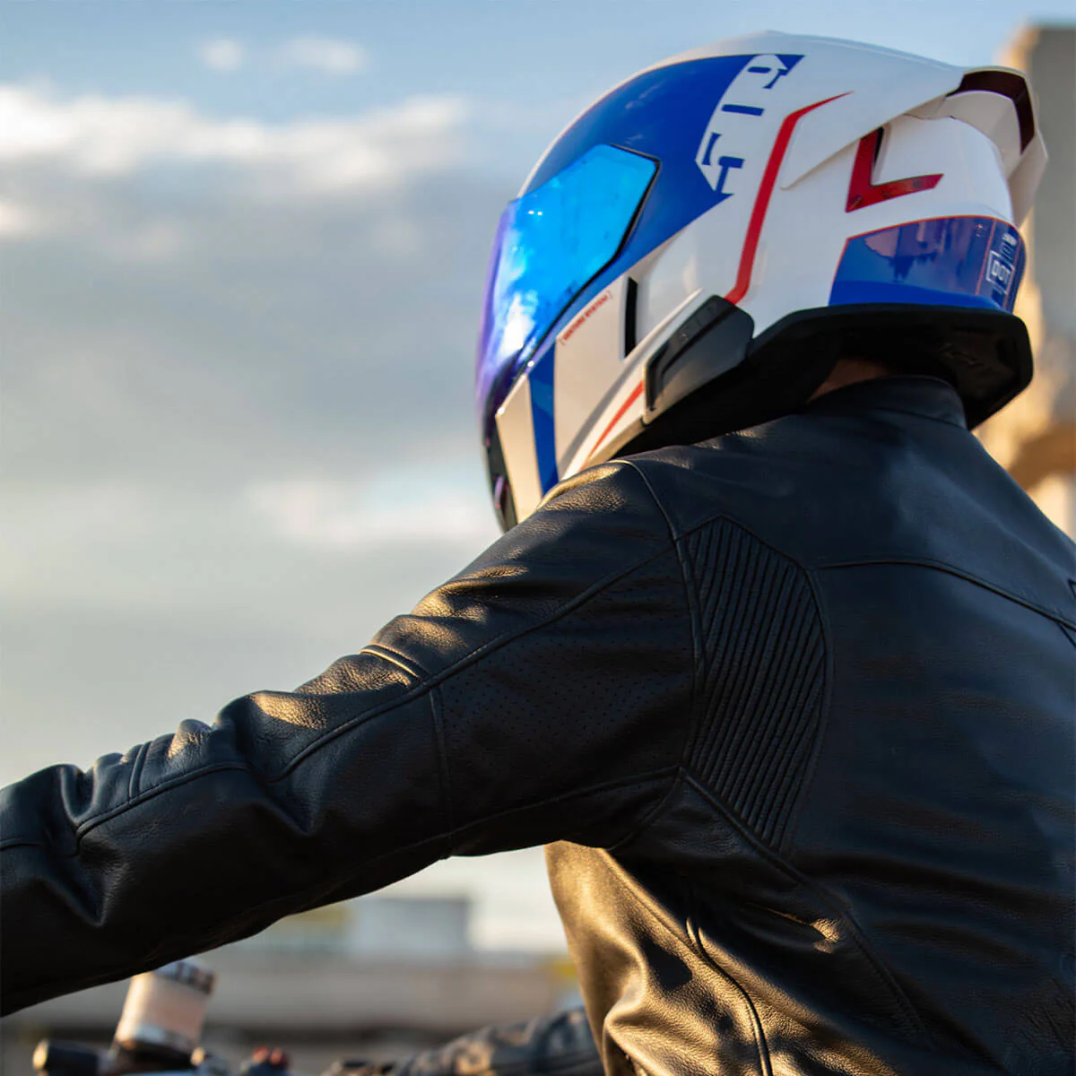 Mach V Helmet - Image 4