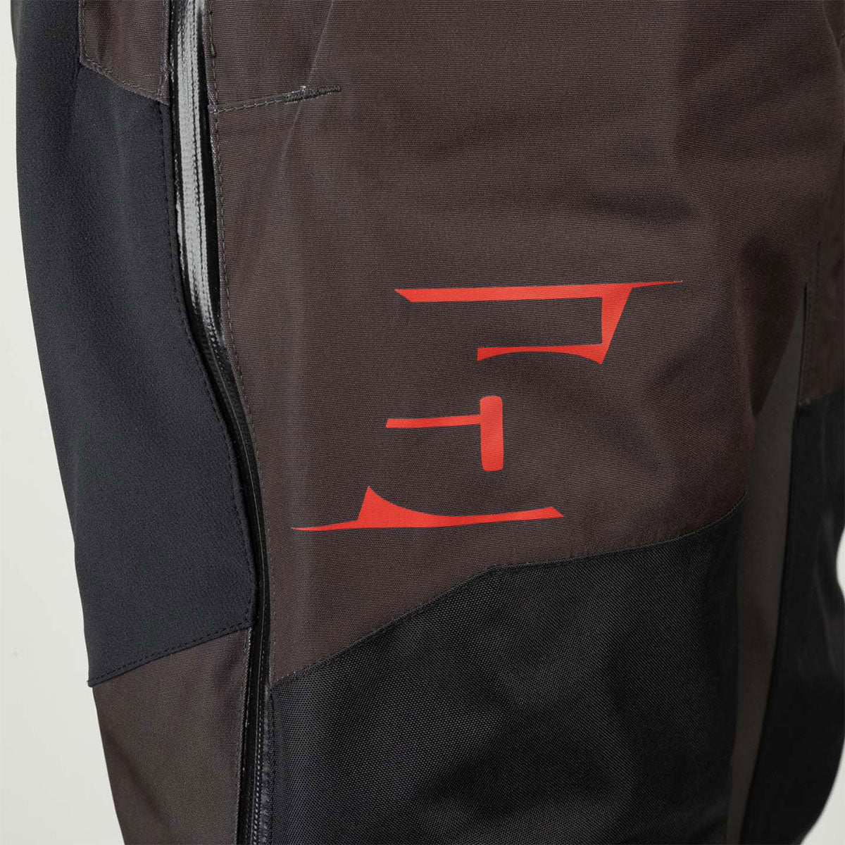 Powerline Insulated Bib - Image 9
