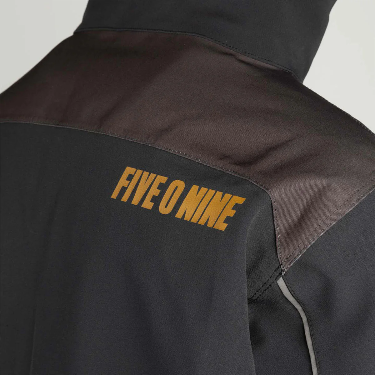 Powerline Insulated Jacket - Image 10