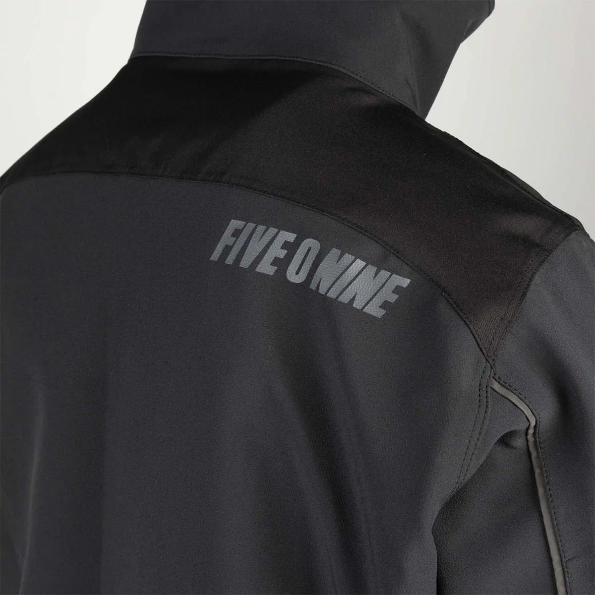 Powerline Insulated Jacket - Image 7