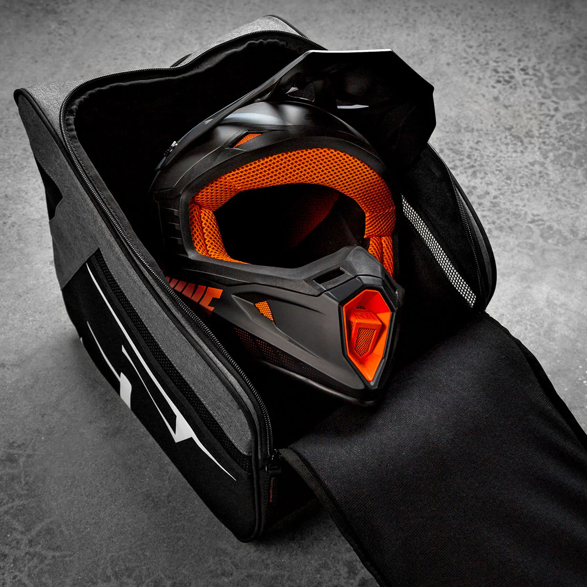 Pro Helmet Bag - Image 3
