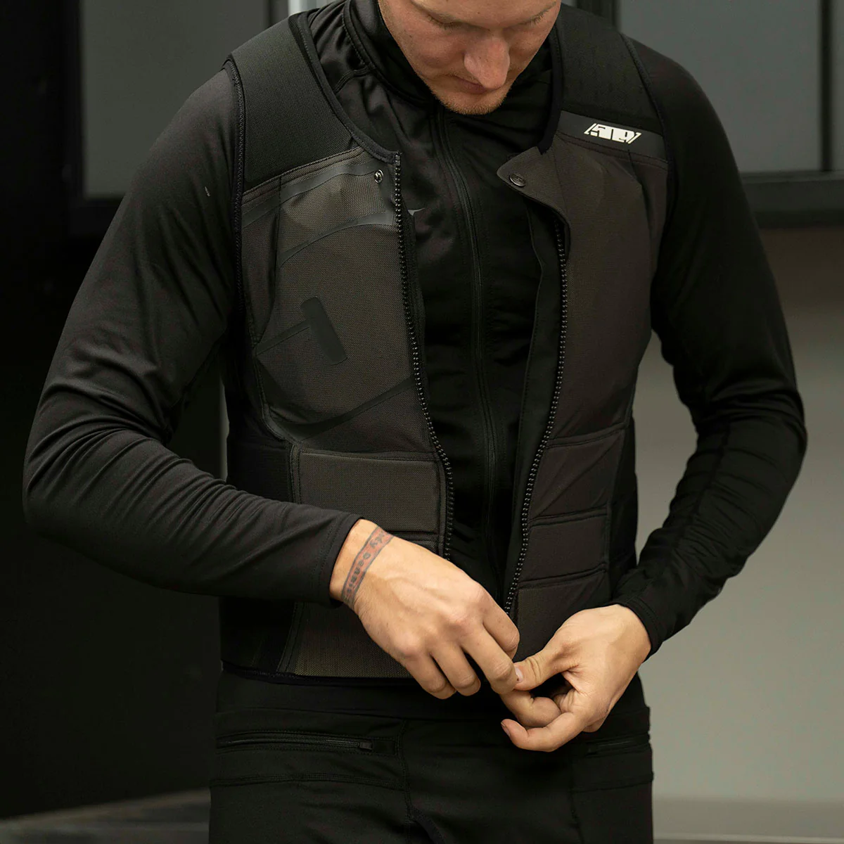 R-Mor Protection Vest - Image 14