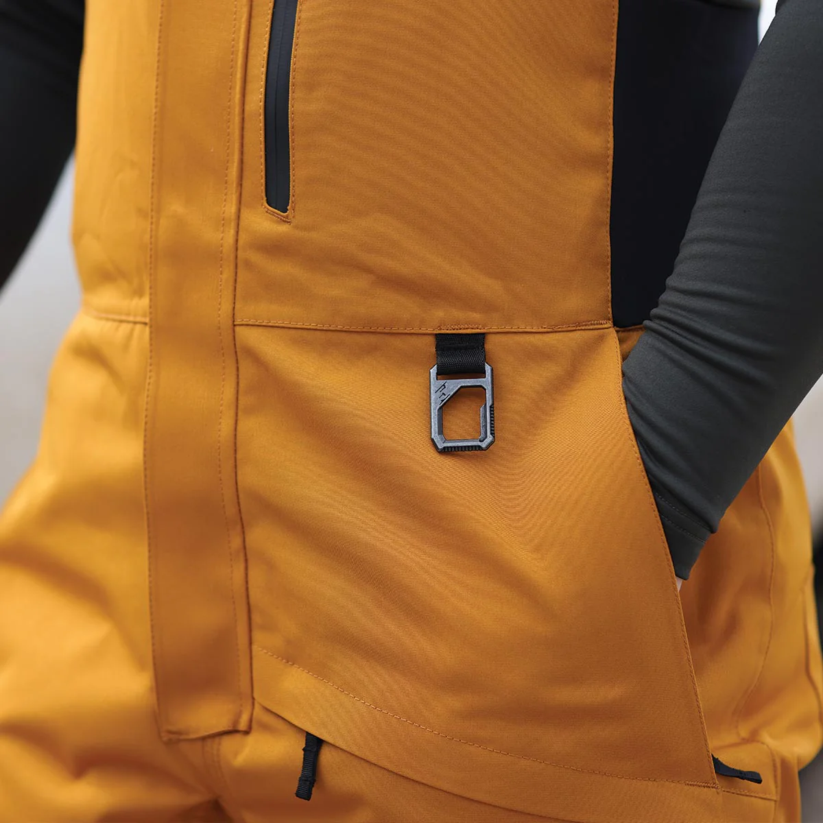 Range Insulated Bib - Image 3