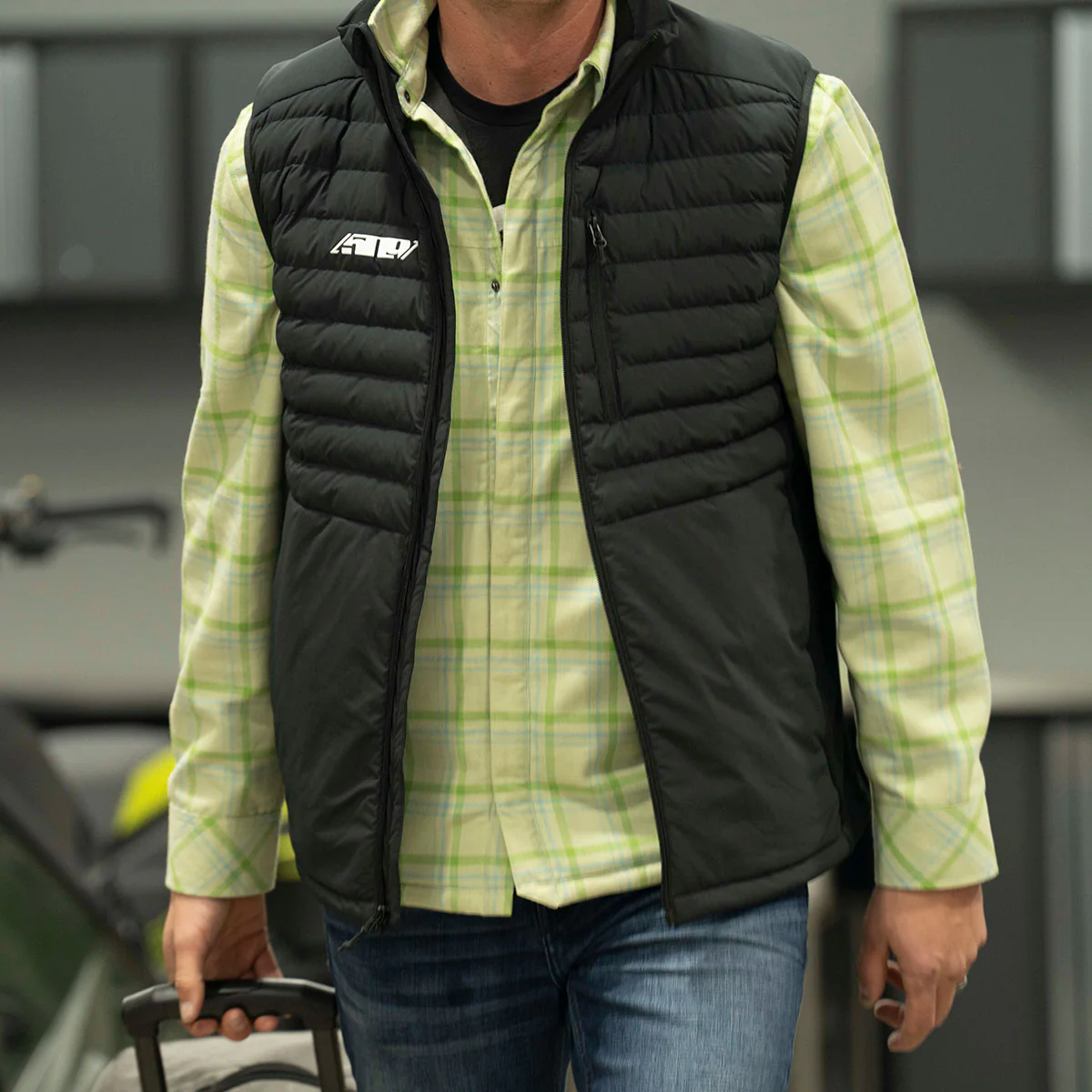 Syn Down Hybrid Vest - Image 6