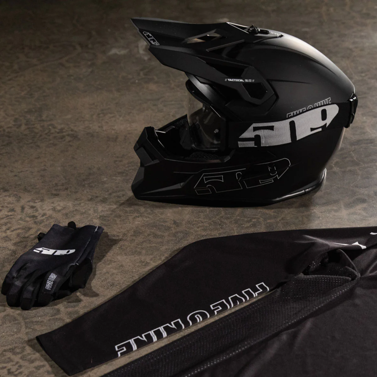 Tactical 2.0 Enduro Helmet with Fidlock - Image 5