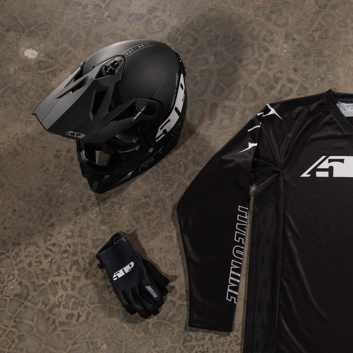 Tactical 2.0 Enduro Helmet with Fidlock - Image 6