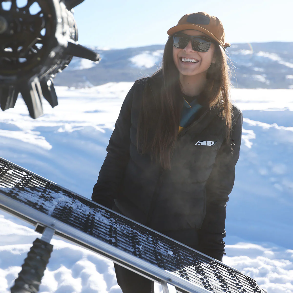 Women's Syn Down Hybrid Jacket - Image 3